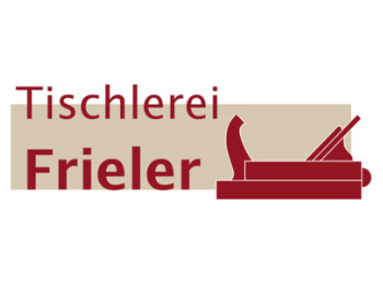 Firmenlogo der Tischlerei Frieler mit rotem Schriftzug und einer stilisierten Darstellung eines Holzhobels auf beigefarbenem Hintergrund.